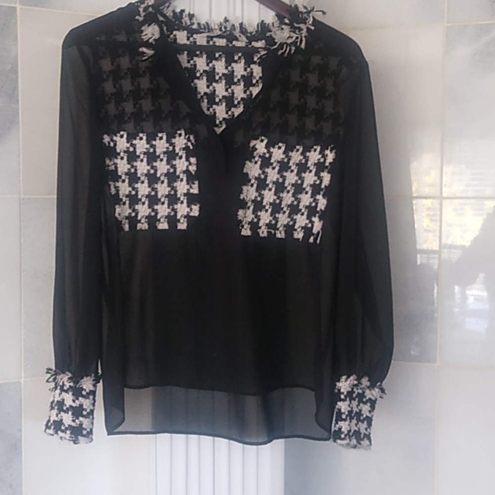 Sara Sheer Top size Medium Black White   women